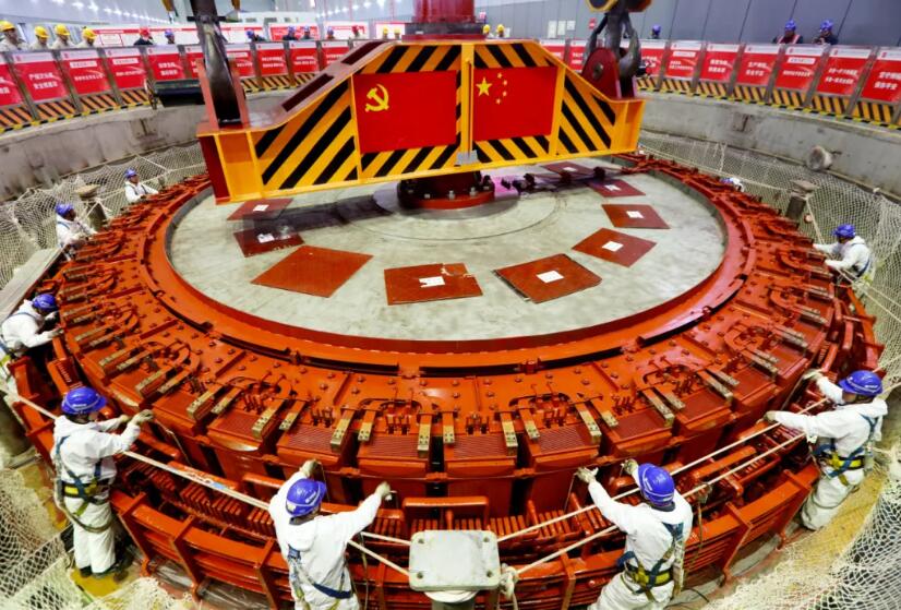 大唐甘孜公司黄金坪水电站4号机组转子顺利“归家”