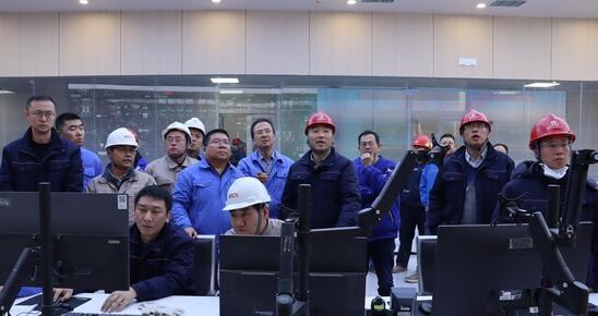 电建电投公司盘南项目1号机组锅炉点火一次成功！