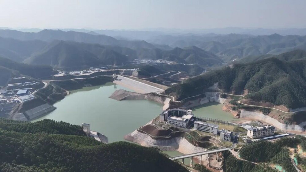 广西南宁抽水蓄能电站全面建成投产