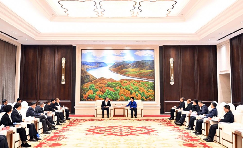 倪真拜会黑龙江省委副书记、省长梁惠玲！围绕绿色氢基燃料等领域开展合作