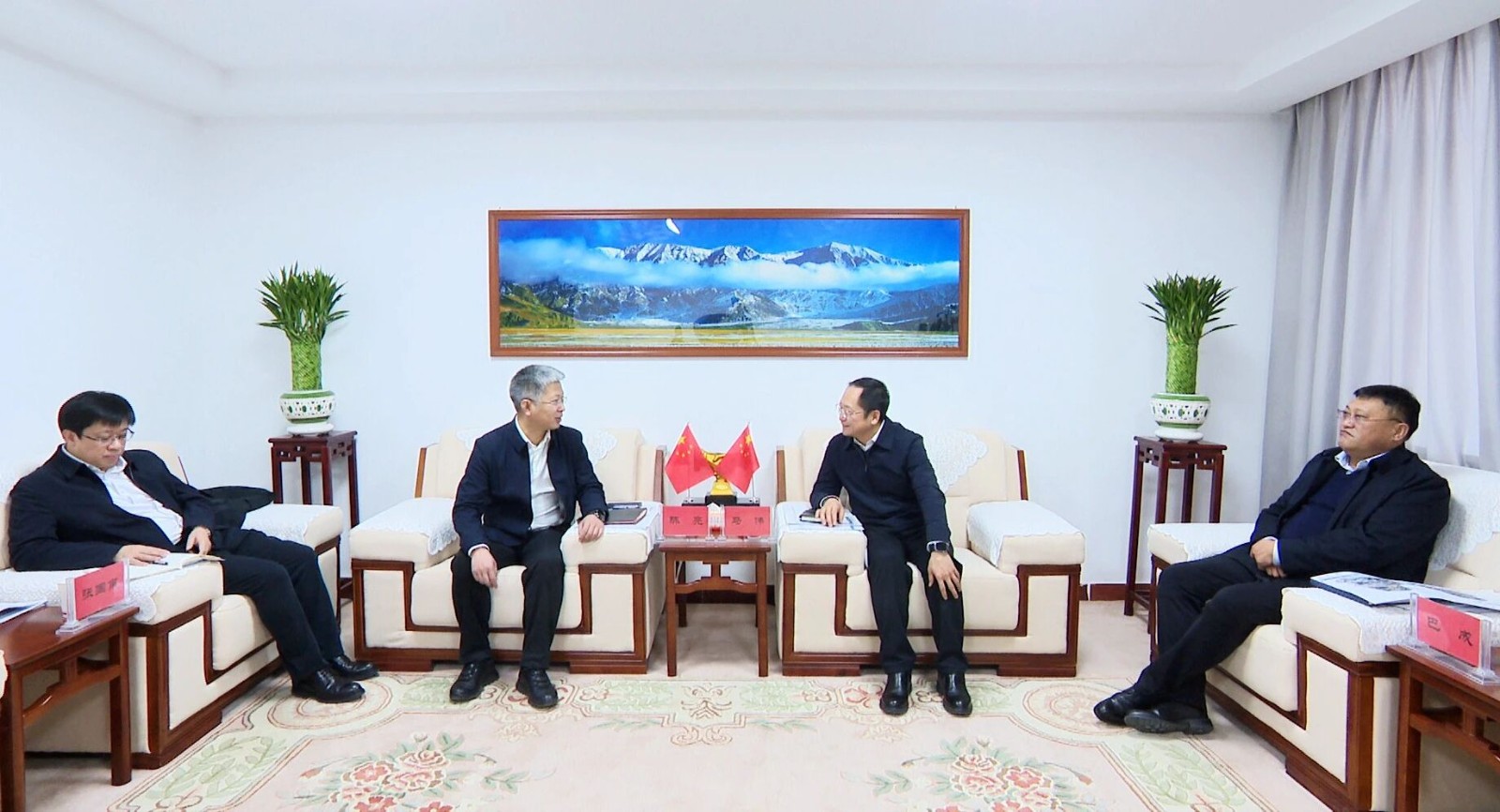 中核地质科技有限公司党委书记、执行董事陈亮拜访肃北县