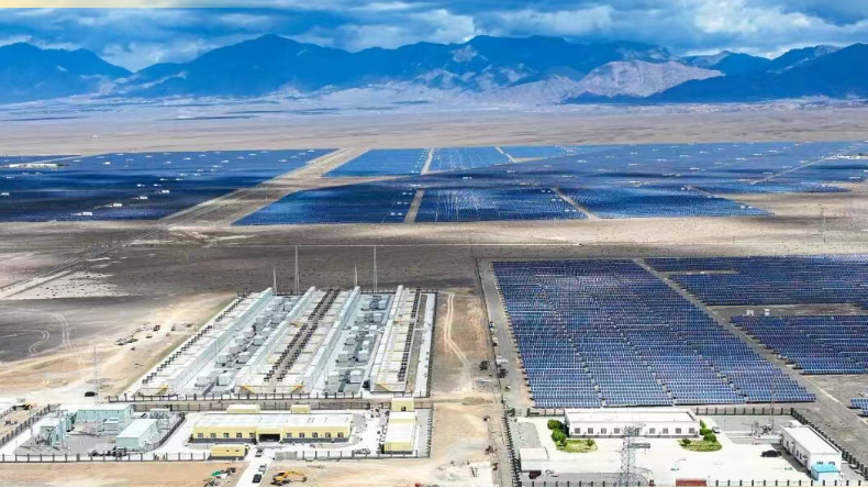 新疆哈密首个“全钒液流”独立储能电站转入商业运营