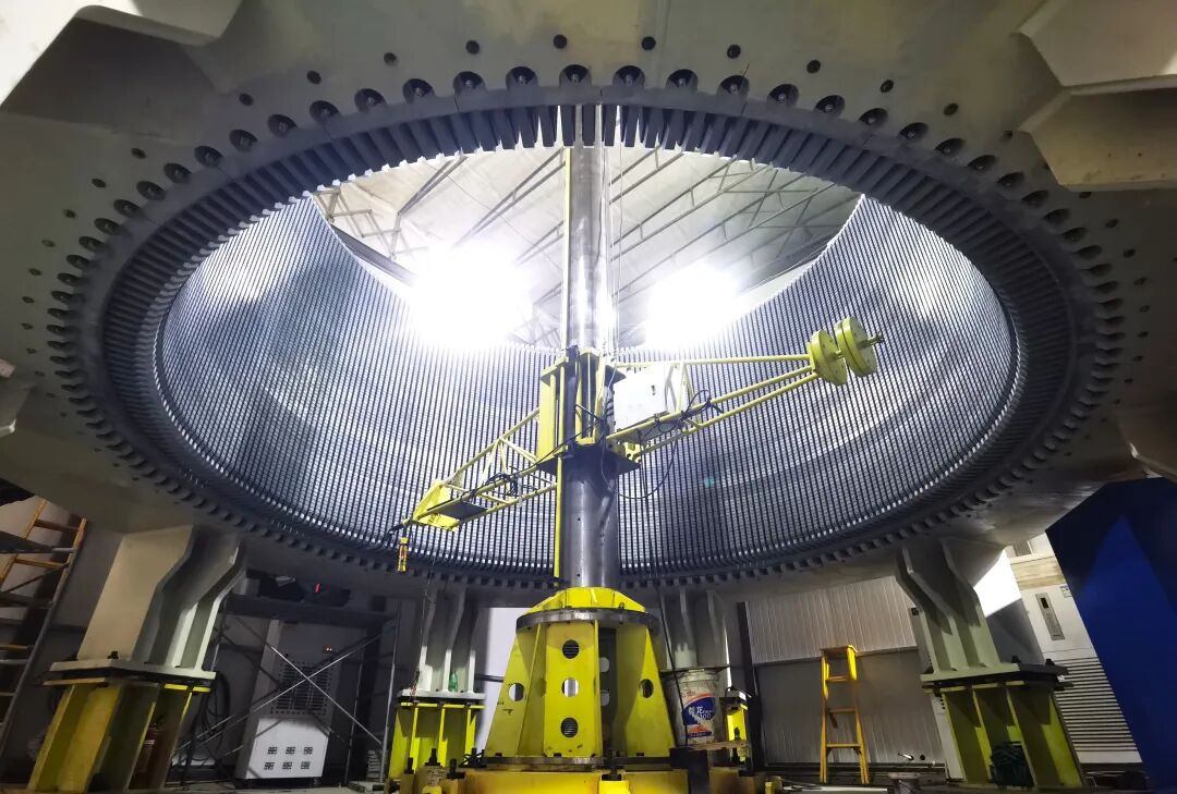 广东肇庆抽水蓄能电站２号机组定子铁心叠装圆满完成