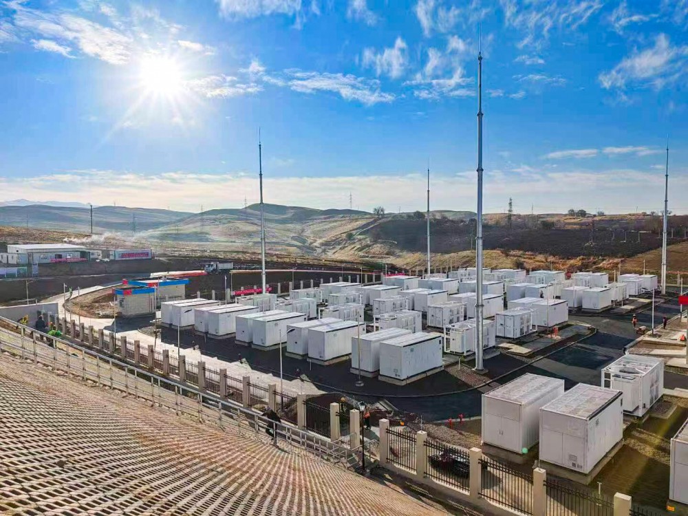 乌兹别克斯坦奇尔100兆瓦/200兆瓦时储能电站全容量并网