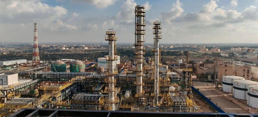 兰石重装研制阿尔及利亚国家石油公司储运装备即将投运