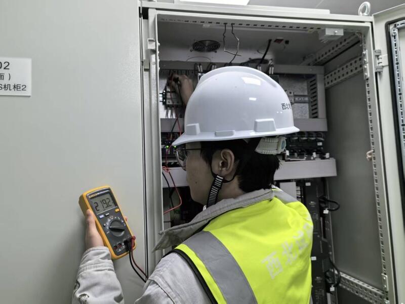 中国能建西北电力试研院中广核新能源重庆渝北燃气发电（调峰）项目一期DCS系统带电工作顺利完成