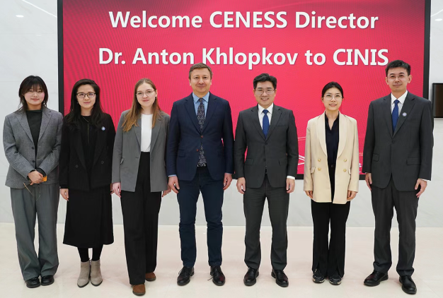 俄罗斯能源与安全研究中心主任安东·赫洛普科夫一行来总院交流