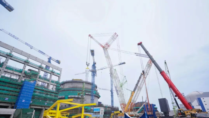 漳州核电3号机组蒸汽发生器全部吊装就位