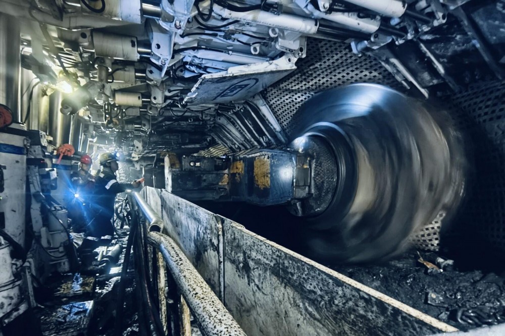 宁夏煤业日均供煤16万吨全力守护万家温暖