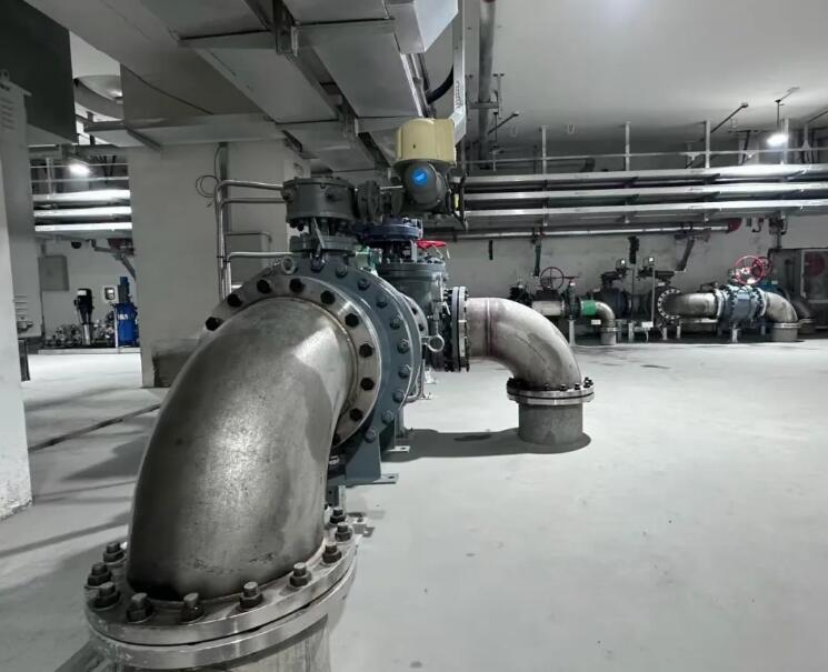 金川水电站技术供水管路全部完成安装