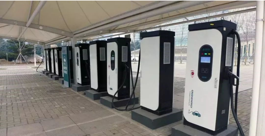 预算压力成英国公共电动汽车充电设施部署主要挑战