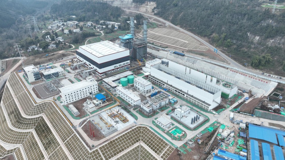 四川巴中项目1号机组并网发电