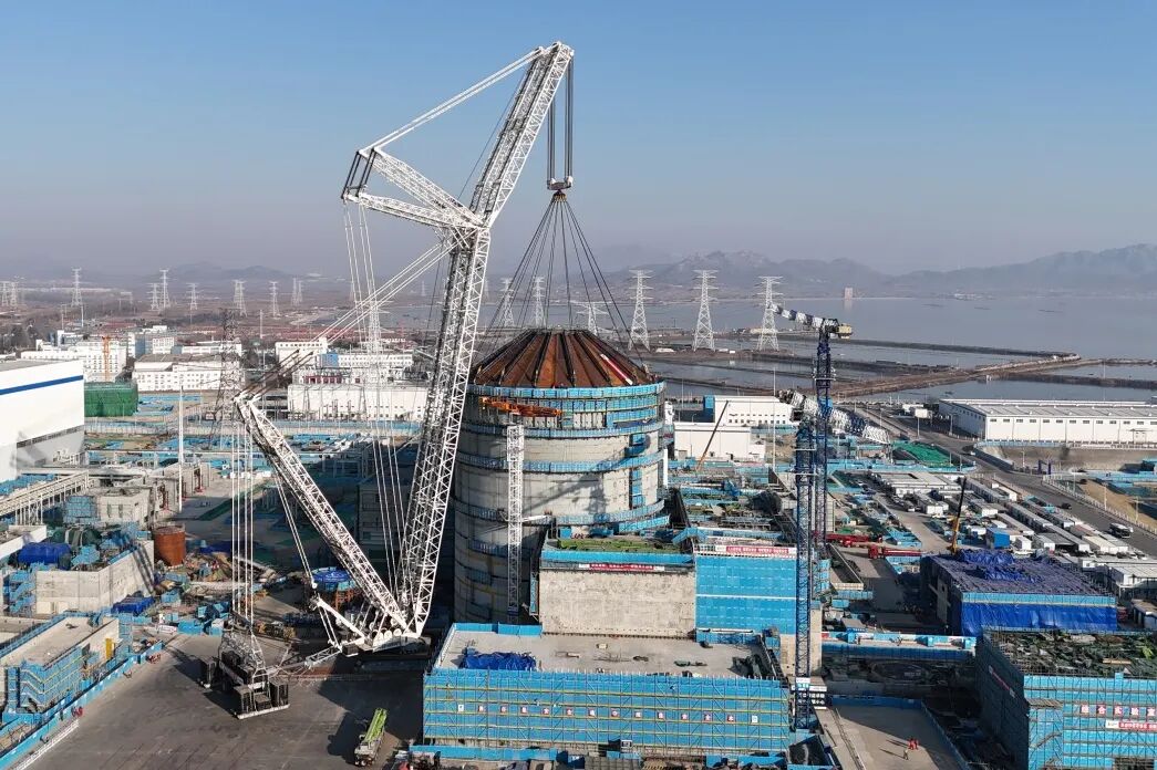 中核二四完成海阳核电4号机组穹顶吊装