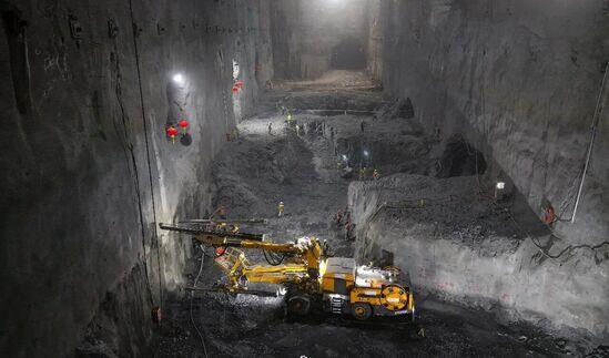 全球最大混合式抽水蓄能电站地下厂房开挖完成