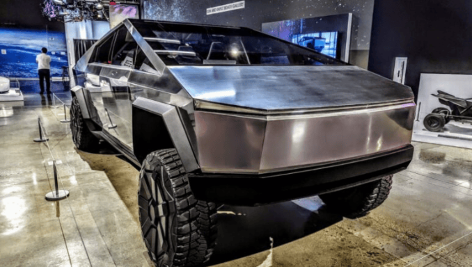 特斯拉Cybertruck新款四驱版发布，售价59990美元