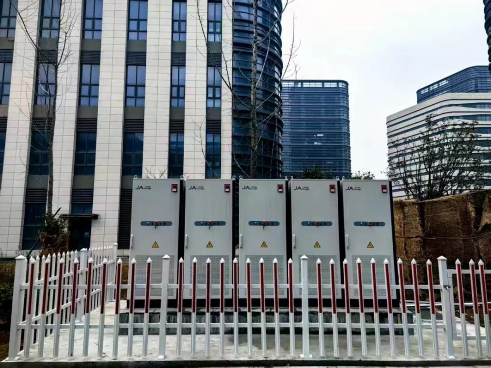 中华药港一期用户侧储能项目顺利完成建设并正式投入运行