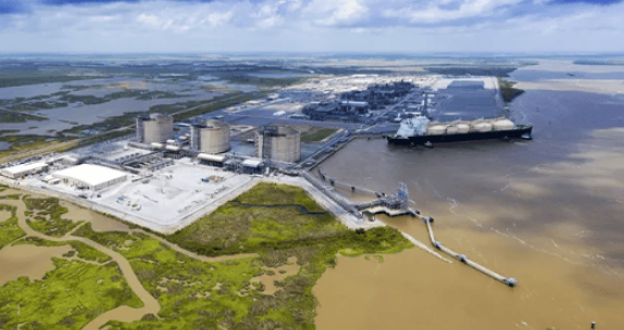 美国路易斯安那州卡梅伦液化天然气工厂短暂停产后恢复运营