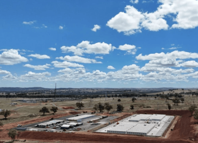 Fluence提前交付澳大利亚Bulabul项目电池机柜，推动300MW/600MWh储能设施建设