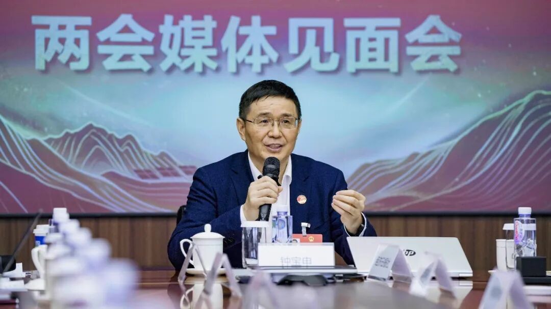 两会建言 | 全国人大代表钟宝申：加快推动绿色氢氨醇产业规模化发展、构建国内自主应用体系