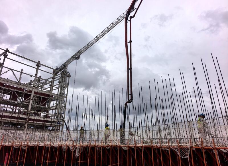 广西百色电厂项目烟囱筒壁第一节混凝土浇筑完成