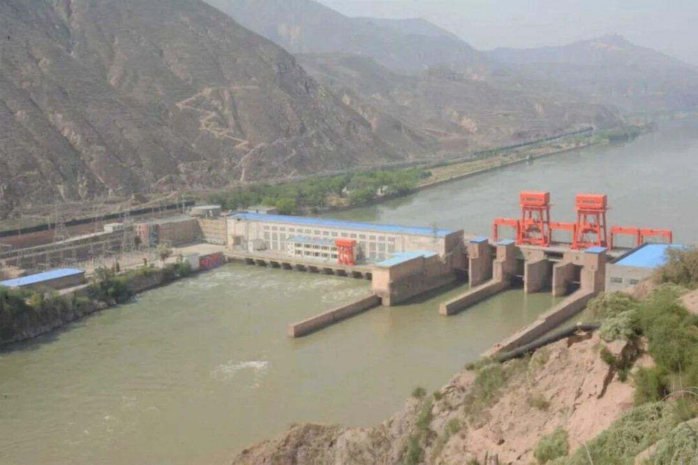 八盘峡水电站110kV开关站GIS改造工程全面完工