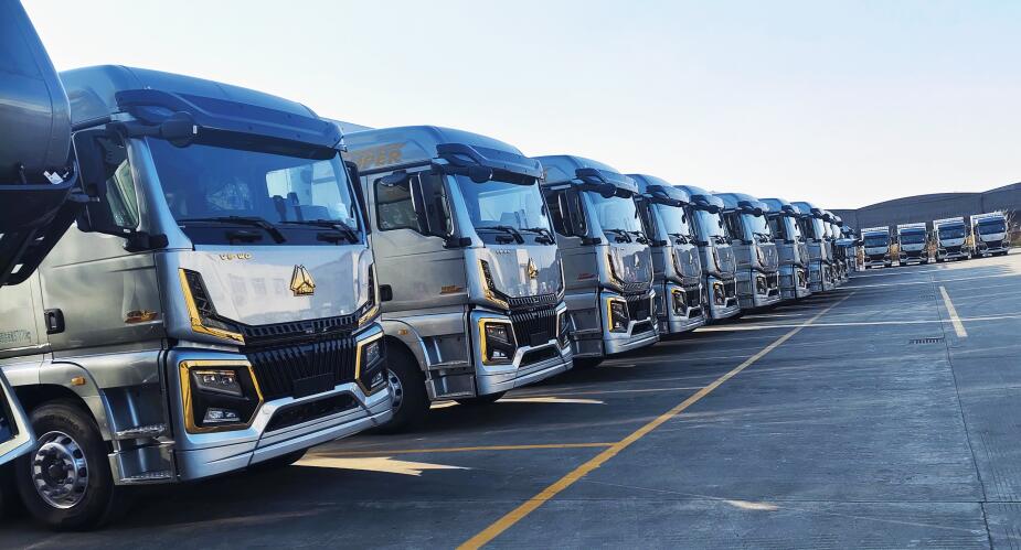 成都新研48台49吨级氢能重卡顺利完成交付