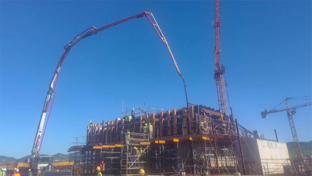 摩洛哥艾勒瓦达项目1号燃机发电机平台混凝土浇筑完成