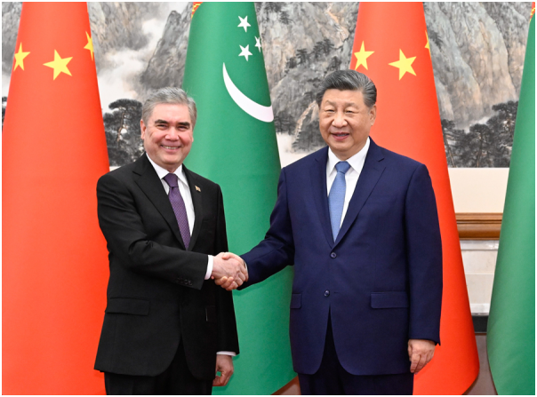 中国国家主席习近平会见土库曼斯坦民族领袖、人民委员会主席别尔德穆哈梅多夫 强调扩大天然气领域合作