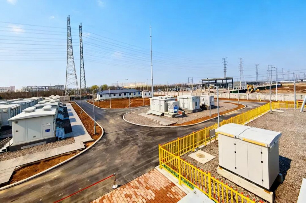 山西运城开发区200MW/301.75MWh混合调频储能电站项目顺利并网！