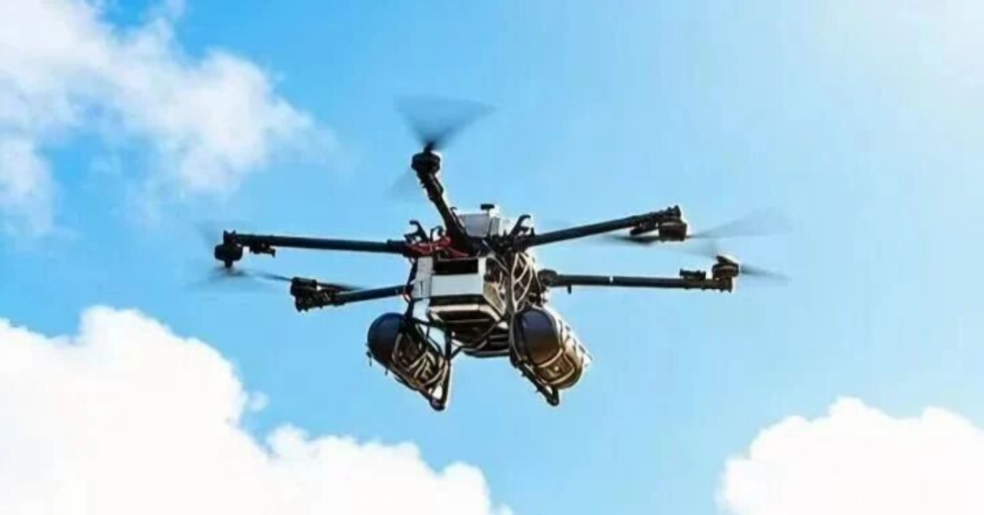 中船百公斤级氢能旋翼无人机首飞成功，瀚氢动力供氢系统助力绿色航空新突破！