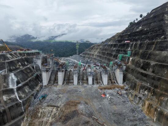 马来西亚巴莱水电站单月混凝土浇筑量首破万方大关