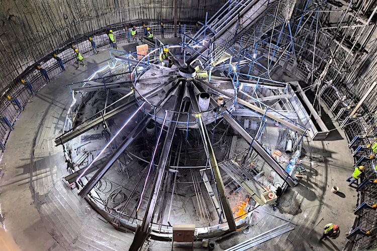 霍尔古吐水电站顺利完成调压井衬砌施工