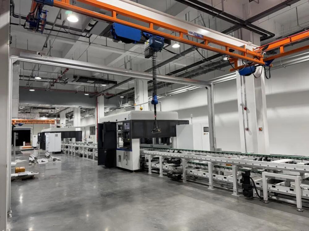 2GWh！绿色能源磷酸铁锂储能电池生产线项目进入设备调试与试产阶段