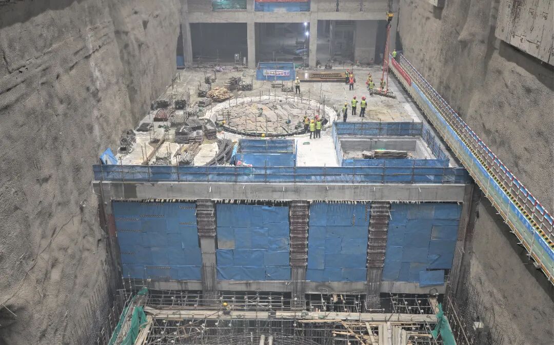 广东惠州中洞抽水蓄能电站首台机组发电机层混凝土浇筑顺利完成