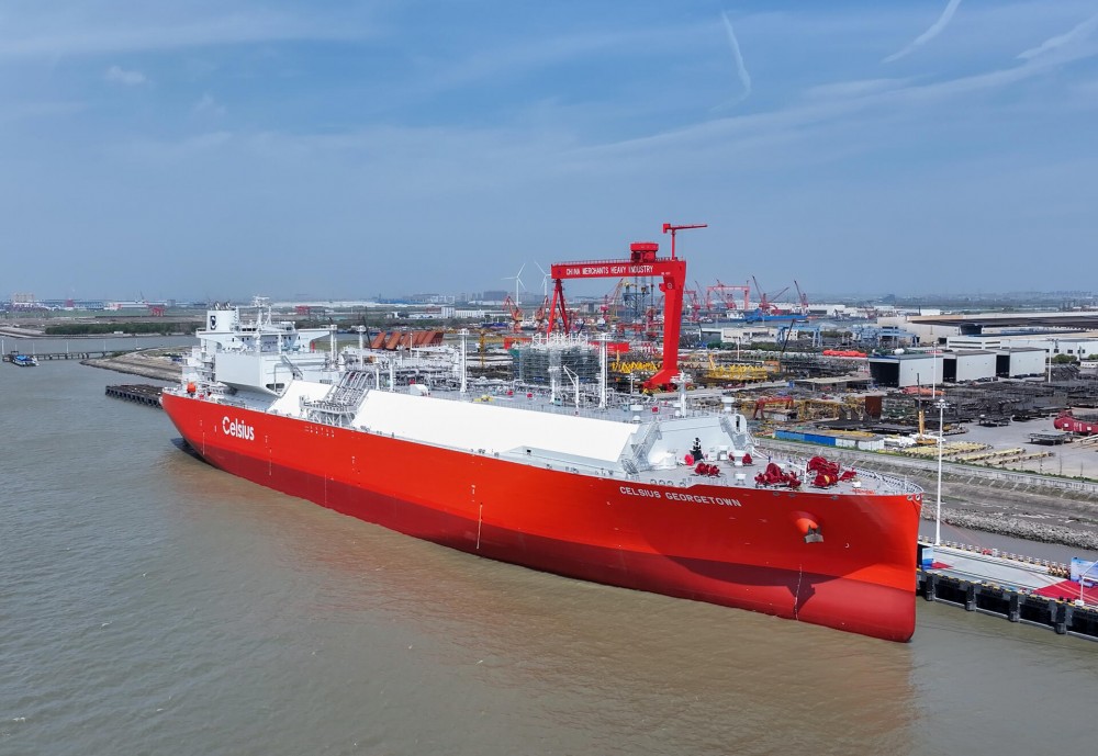 我国首艘18万立方米液化天然气运输船建造完工