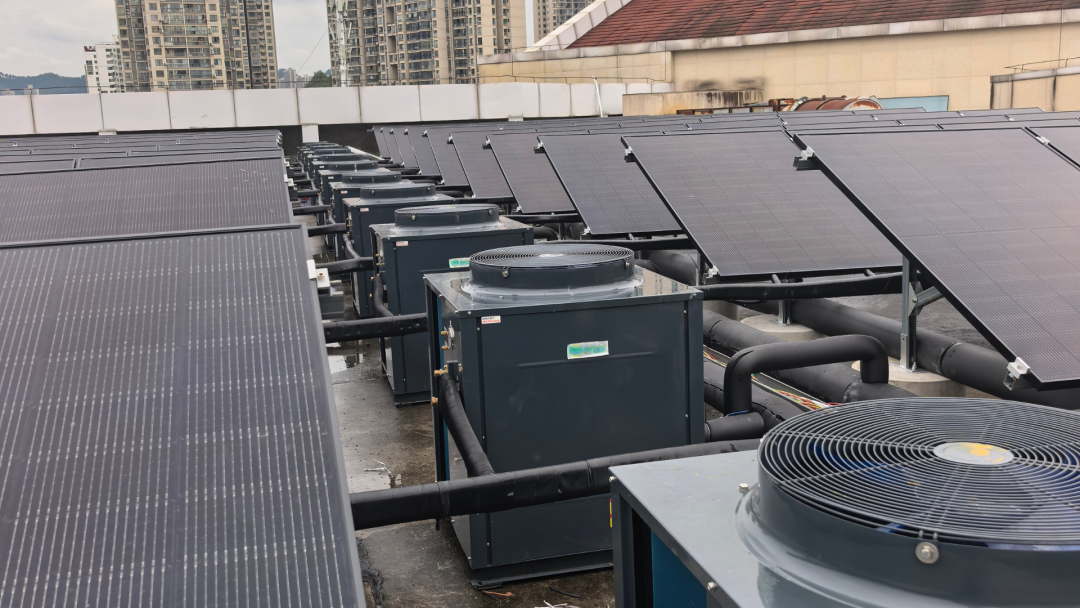 萨科特PVT光伏光热一体化组件应用案例｜重塑高端酒店热水新体验