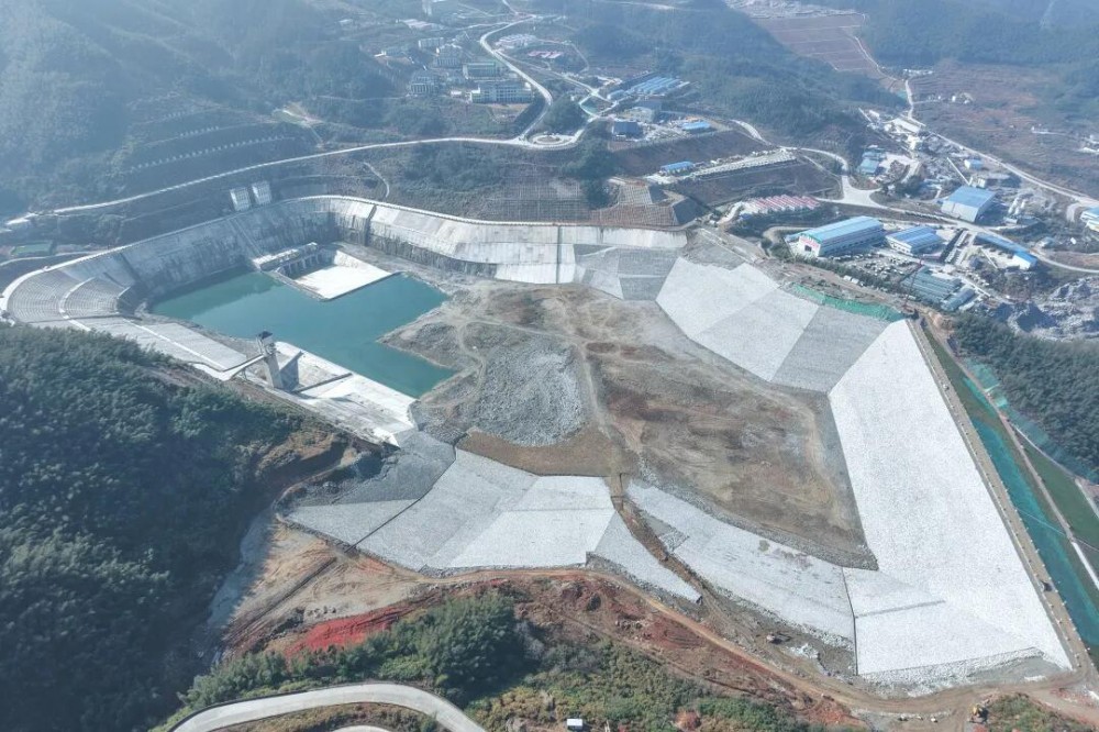 湖南平江抽水蓄能电站下水库下闸蓄水