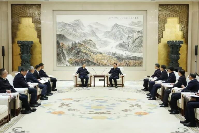 谈及清洁能源基地！温枢刚拜会湖北省委书记王忠林