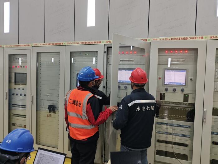 金川水电站首台机组完成过速试验