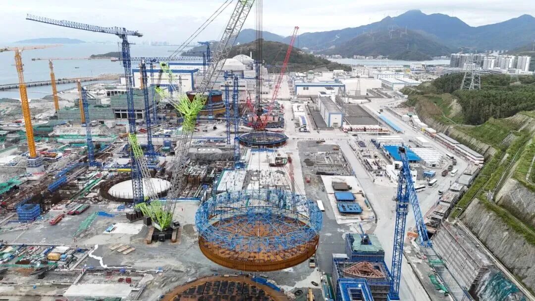 中联重科起重机助力太平岭核电项目4号机组钢衬里模块一吊装施工